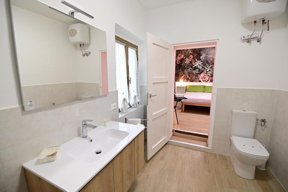 알쎄비아 La Casa Di Odessa B&B 외부 사진